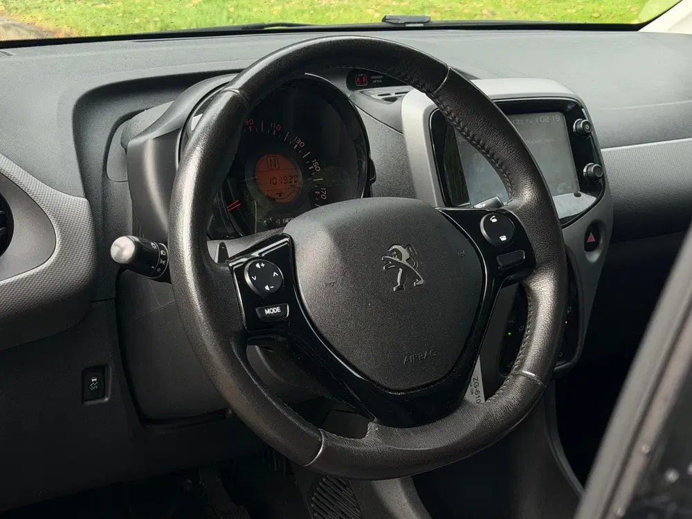 Peugeot 108 1.0e-VTi Allure 5Drs uit 2019, foto 11