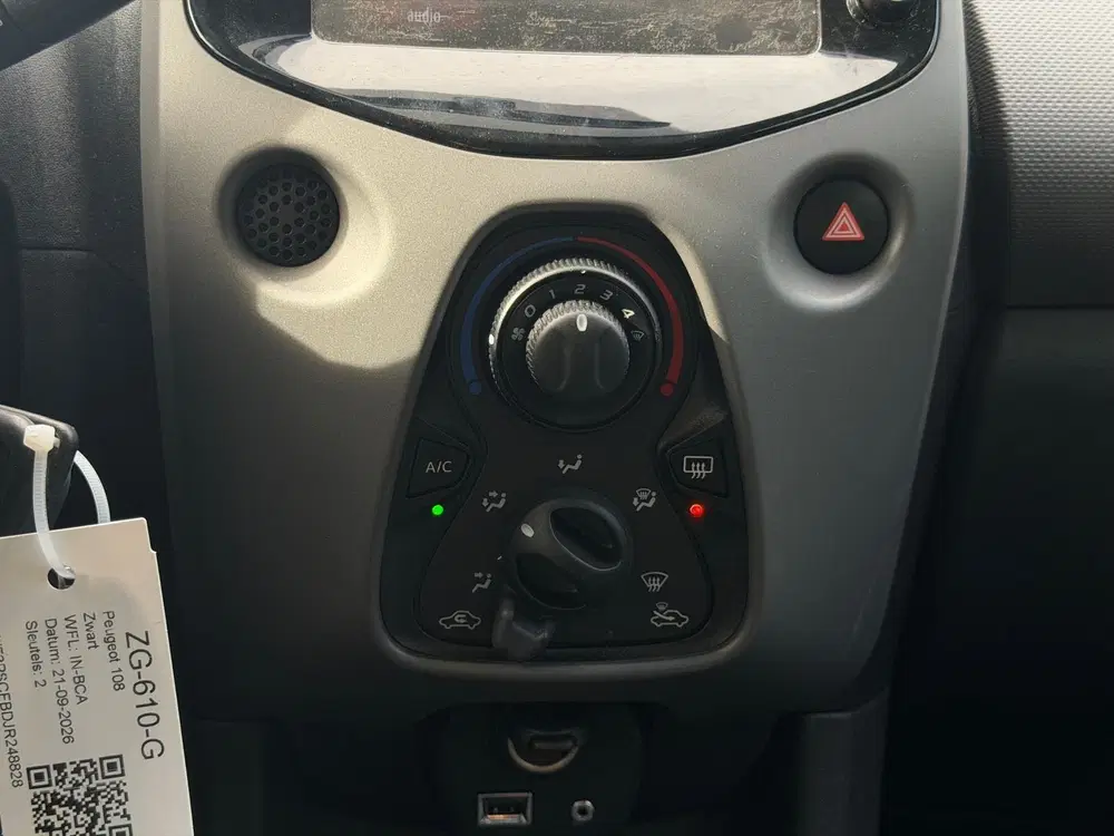 Peugeot 108 1.0e-VTi Allure 5Drs uit 2019, foto 14