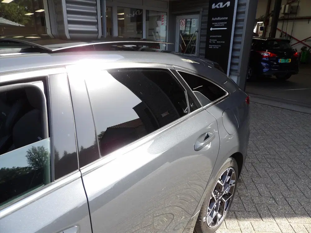 Kia ProCeed 1.0 Turbo 120pk GT-PlusLine Glazen dak Org uit 2023, foto 11