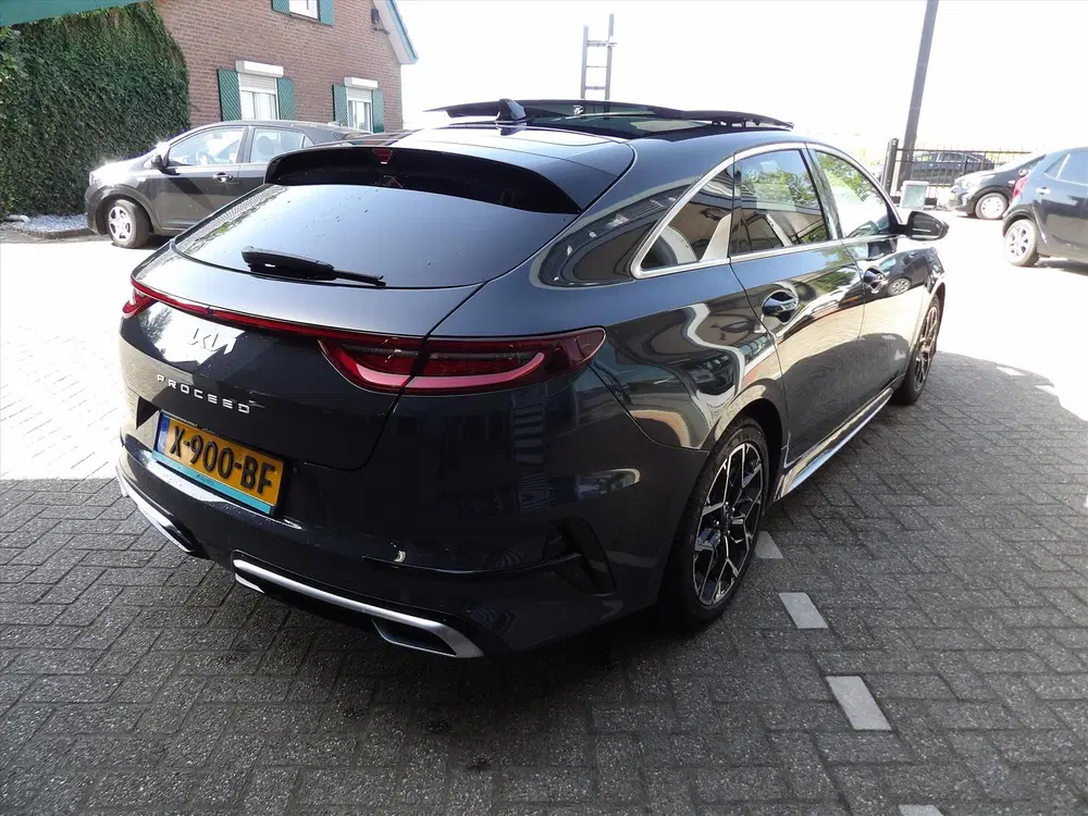 Kia ProCeed 1.0 Turbo 120pk GT-PlusLine Glazen dak Org uit 2023, foto 3