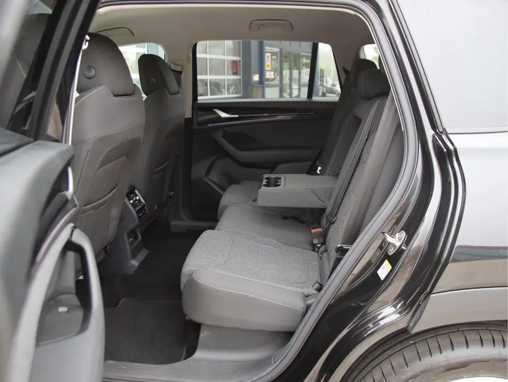 Skoda Kodiaq 1.5 TSI PHEV Business Ed. Groot MMI uit 2025, foto 10