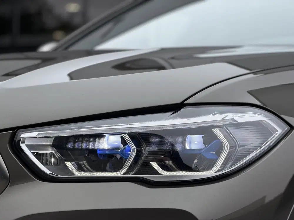 BMW X6 M50i High Executive uit 2020, foto 12