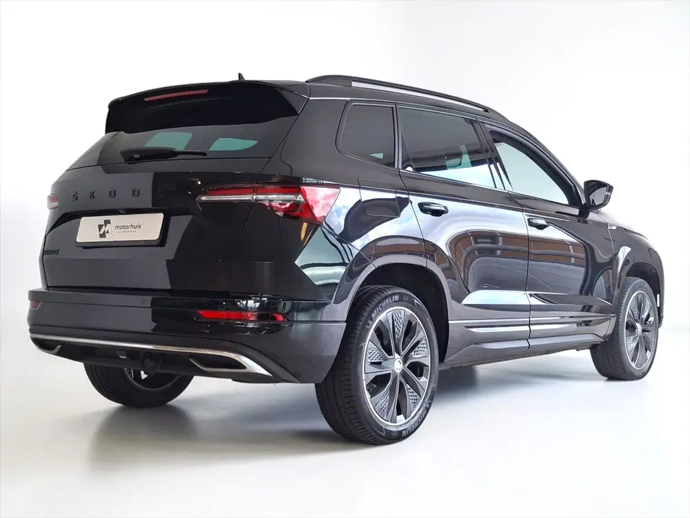 Skoda Karoq 1.5 TSI Sportline Business 150pk Automaat uit 2022, foto 2