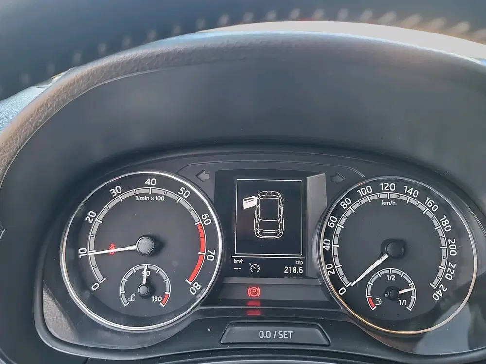 Skoda Fabia 1.0 TSI Business Edition uit 2021, foto 12