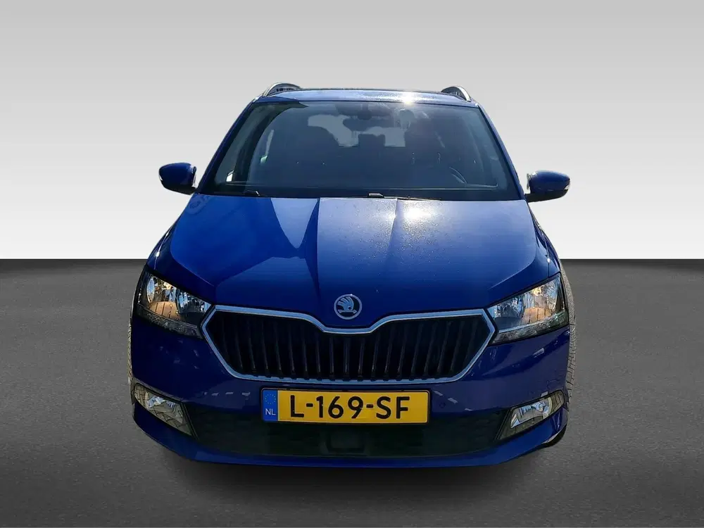 Skoda Fabia 1.0 TSI Business Edition uit 2021, foto 2