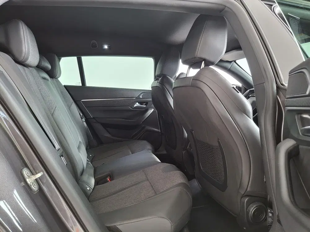Peugeot 508 1.2 Turbo 130pk Allure Pack Business AUTOM uit 2023, foto 7