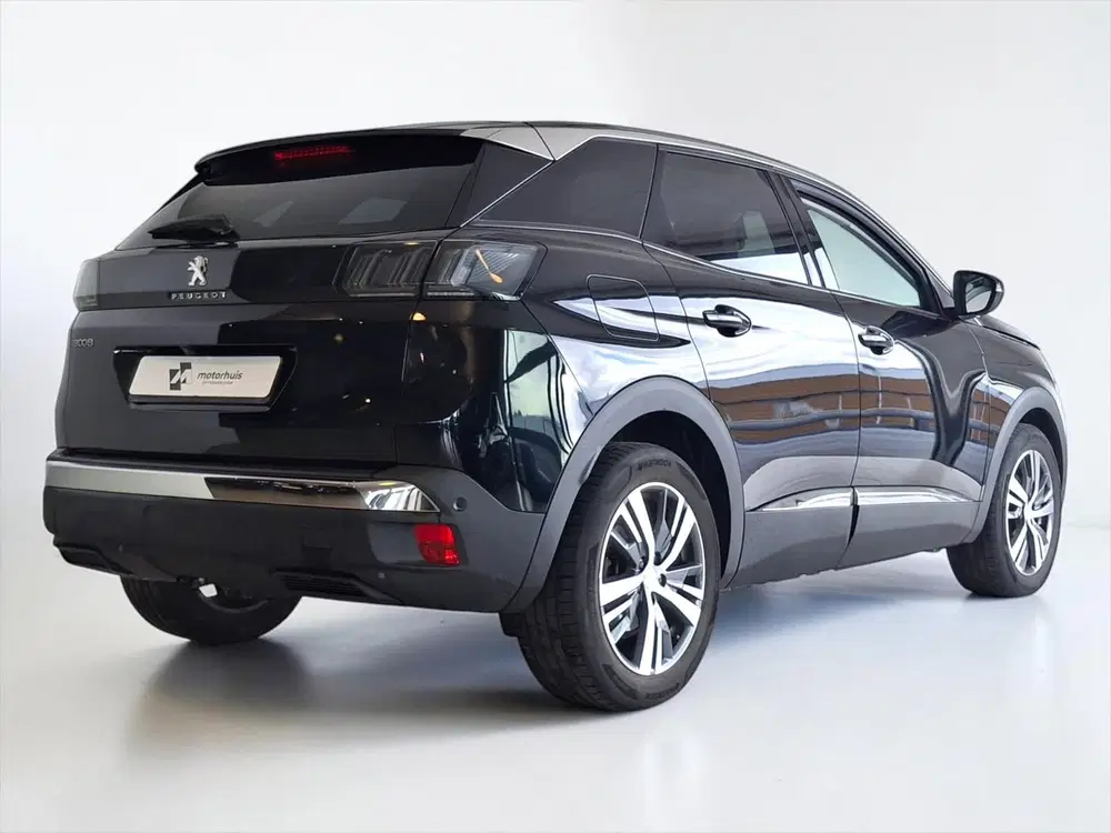 Peugeot 3008 1.2 130pk Allure Pack Business uit 2022, foto 2