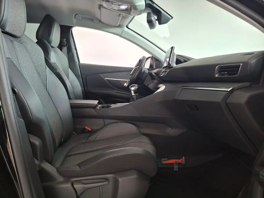 Peugeot 3008 1.2 130pk Allure Pack Business uit 2022, foto 6