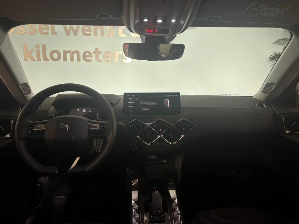 DS Automobiles DS 3 DS 3 1.2 Hybrid 136 Edition France uit 2025, foto 13