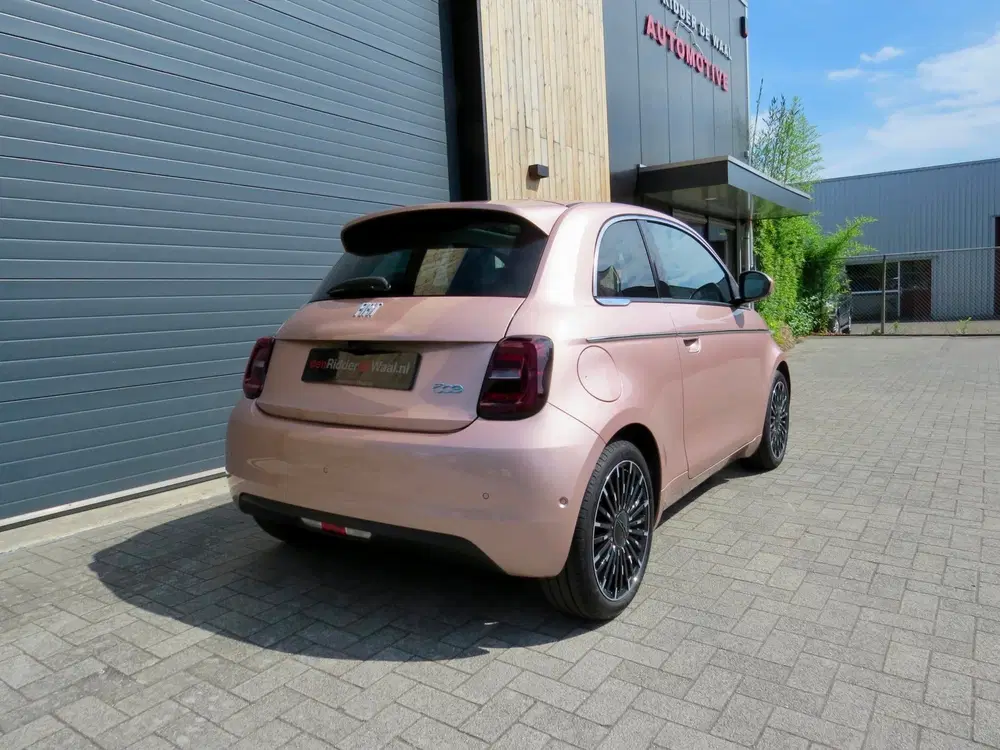 Fiat 500 La Prima 42 kWh by Bocelli *Pano *CarPlay uit 2024, foto 9
