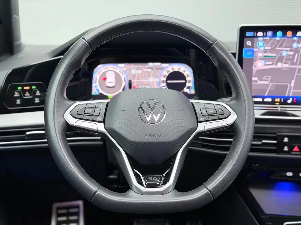 Volkswagen Golf 1.5 eTSI Pano uit 2024, foto 15