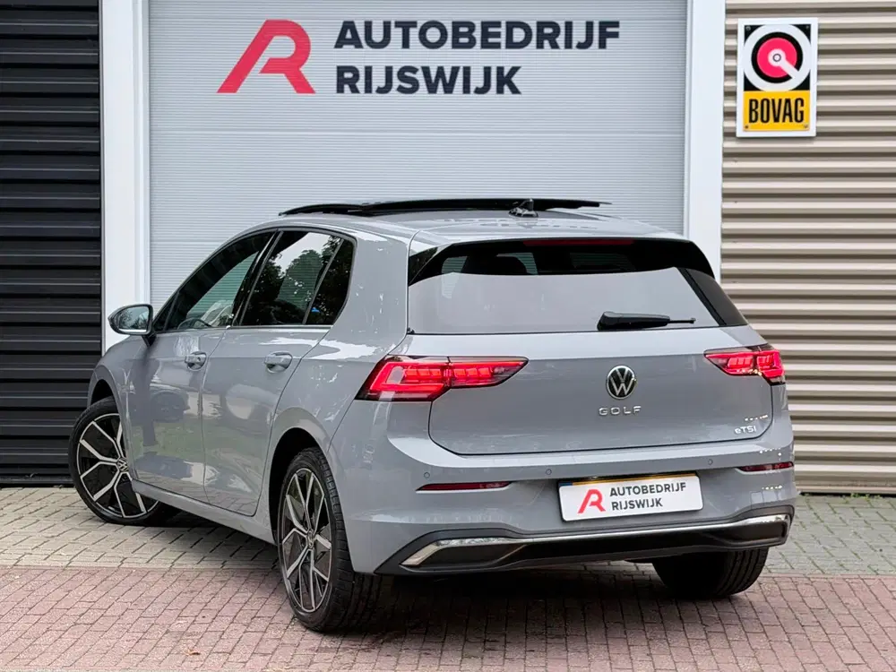 Volkswagen Golf 1.5 eTSI Pano uit 2024, foto 3