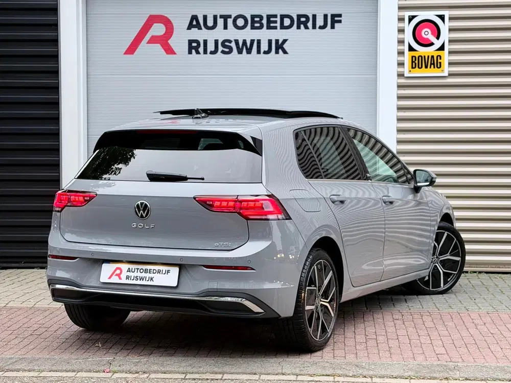 Volkswagen Golf 1.5 eTSI Pano uit 2024, foto 4