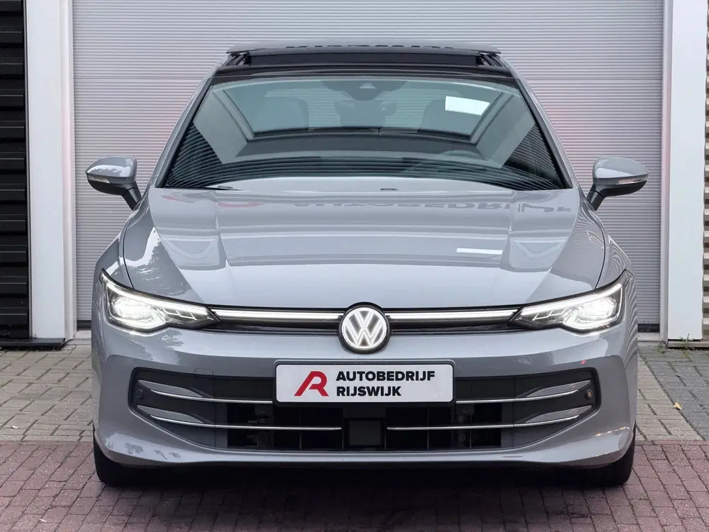 Volkswagen Golf 1.5 eTSI Pano uit 2024, foto 7