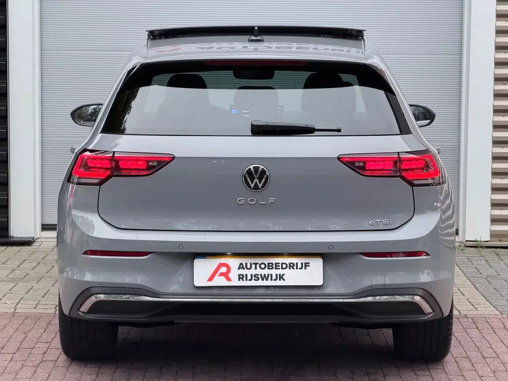 Volkswagen Golf 1.5 eTSI Pano uit 2024, foto 9