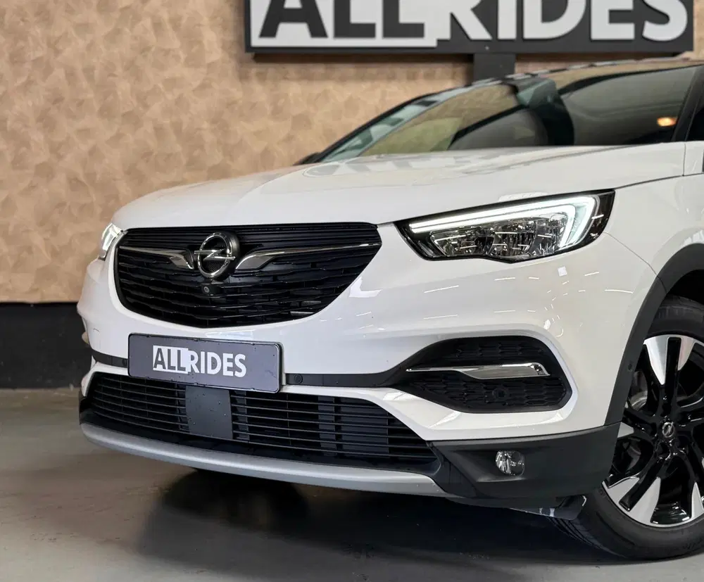 Opel Grandland 1.2 Turbo Innovation uit 2020, foto 3