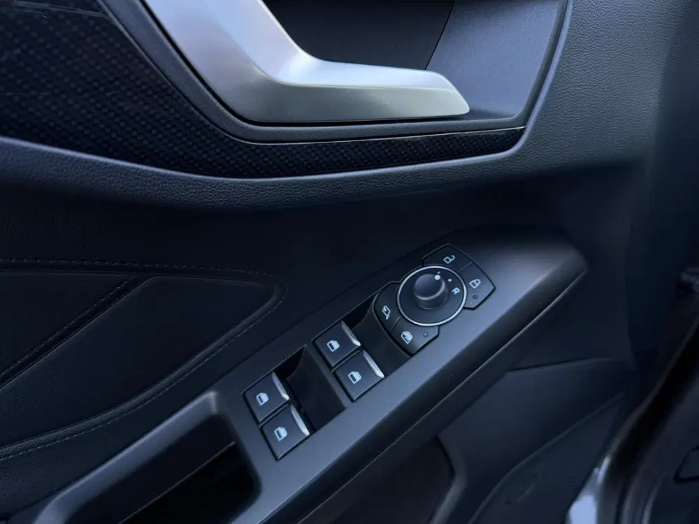 Ford Focus 1.0 EcoBoost Hybrid ST Line Carbon uit 2023, foto 10