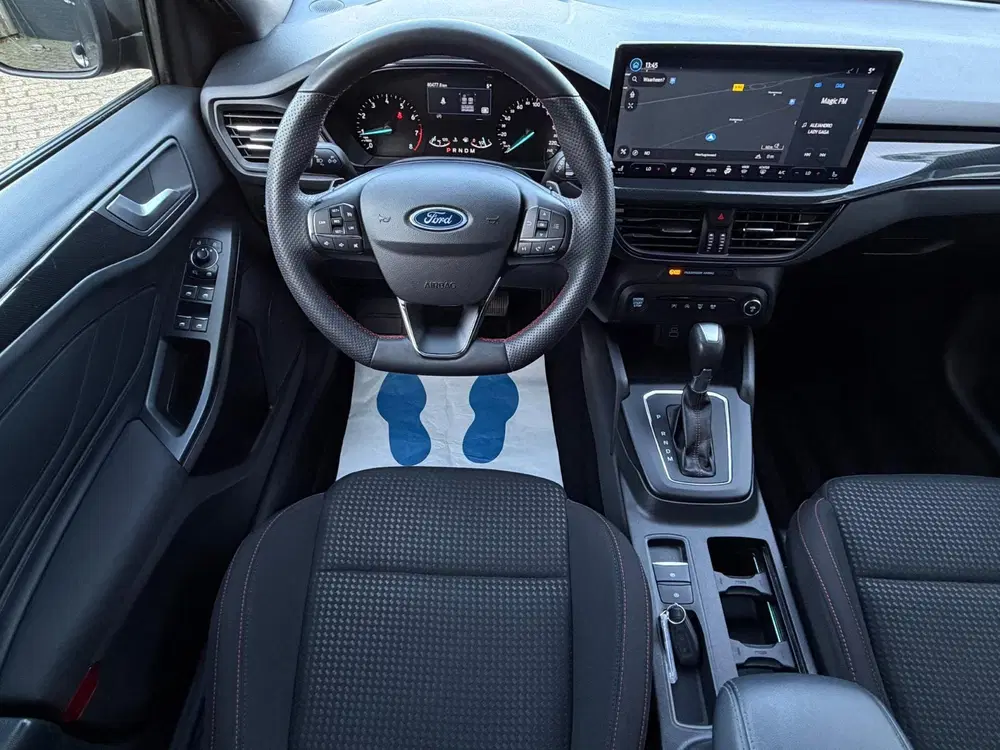 Ford Focus 1.0 EcoBoost Hybrid ST Line Carbon uit 2023, foto 7