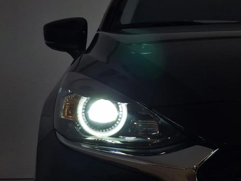 Mazda 2 1.5 SKYACTIV-G 90PK Luxury LED HUD WINTERP uit 2022, foto 12