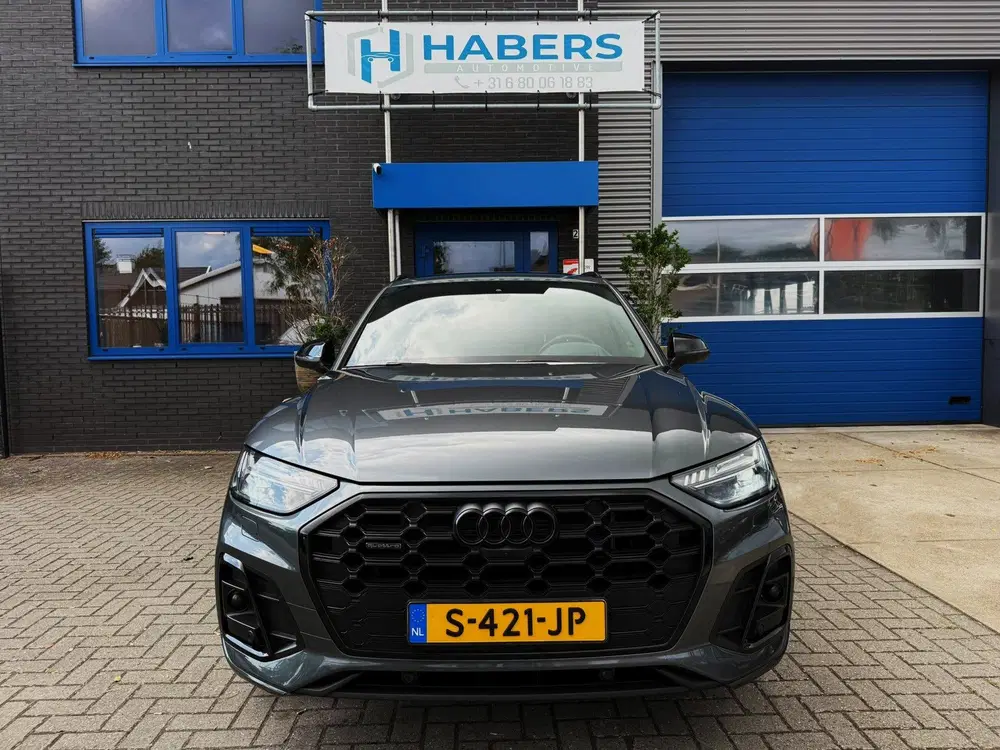 Audi Q5 50 TFSI e S edition Competition 340PK uit 2022, foto 2