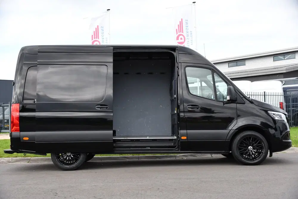 Mercedes-Benz Sprinter 316 RWD 2.2 CDI L2H2 Black Edition Ad uit 2019, foto 10