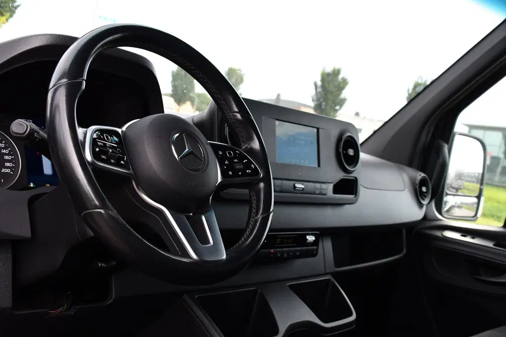 Mercedes-Benz Sprinter 316 RWD 2.2 CDI L2H2 Black Edition Ad uit 2019, foto 2