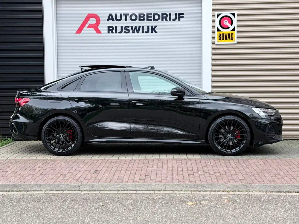 Audi A3 35 TFSI S-Line Pano uit 2024, foto 5