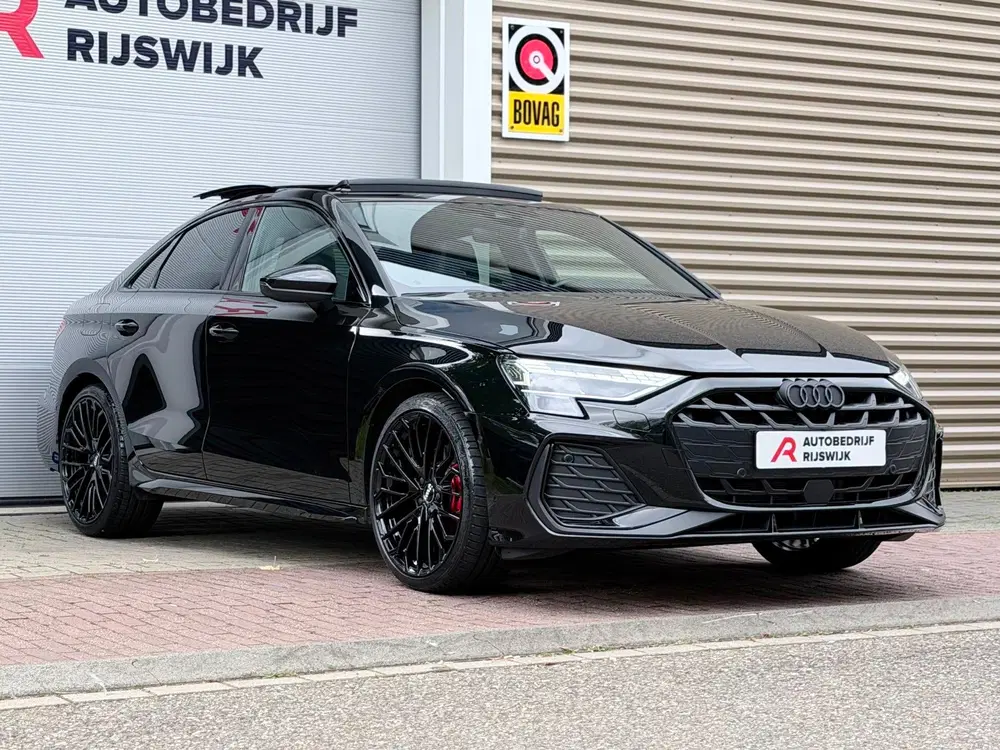 Audi A3 35 TFSI S-Line Pano uit 2024, foto 8