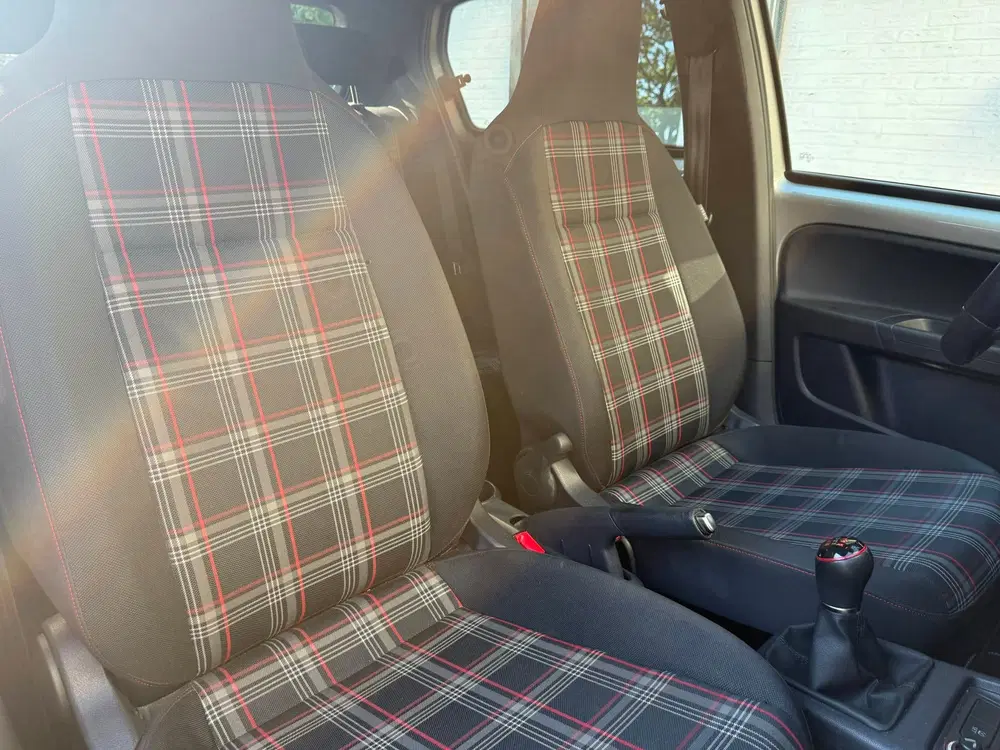 Volkswagen up! 1.0 TSI GTI uit 2020, foto 12