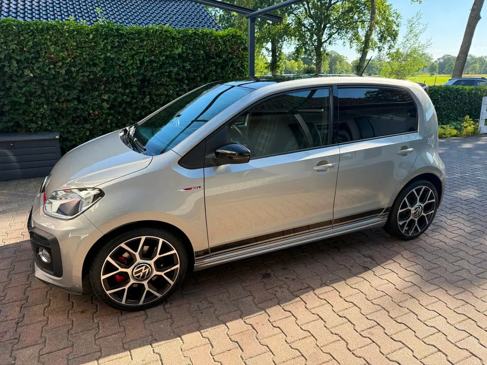 Volkswagen up! 1.0 TSI GTI uit 2020, foto 15