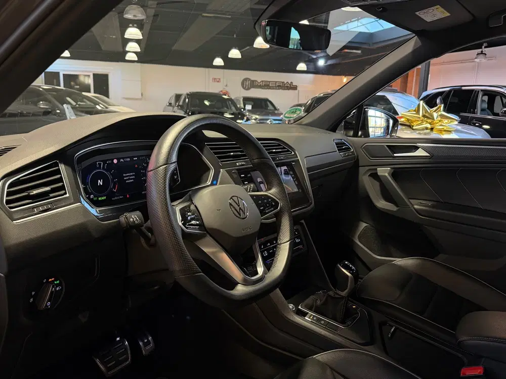 Volkswagen Tiguan 1.4 TSI eHybrid R-Line Pano uit 2023, foto 3