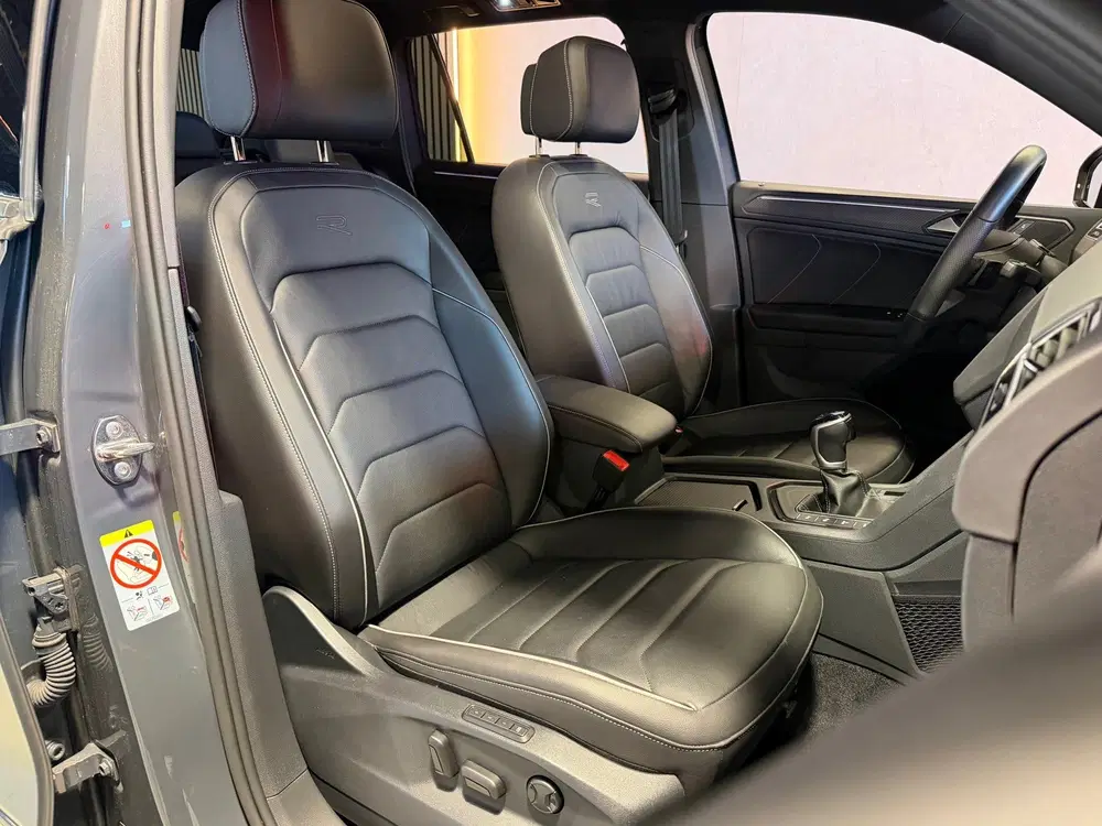 Volkswagen Tiguan 1.4 TSI eHybrid R-Line Pano uit 2023, foto 4