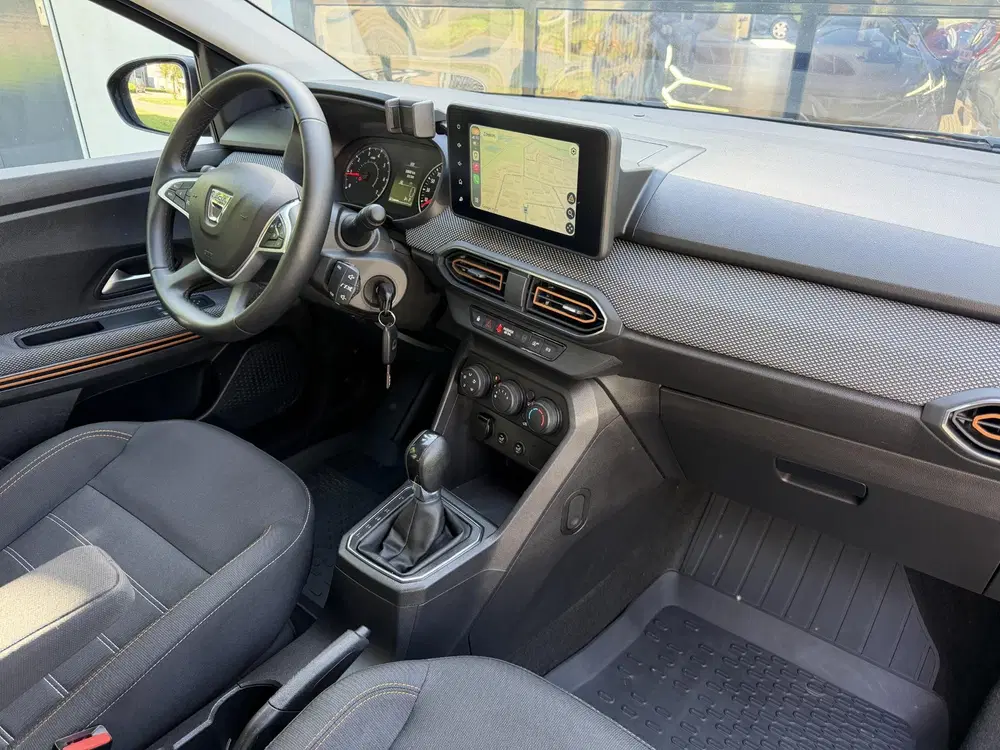 Dacia Sandero 1.0 TCe 90 Comfort Automaat uit 2021, foto 3
