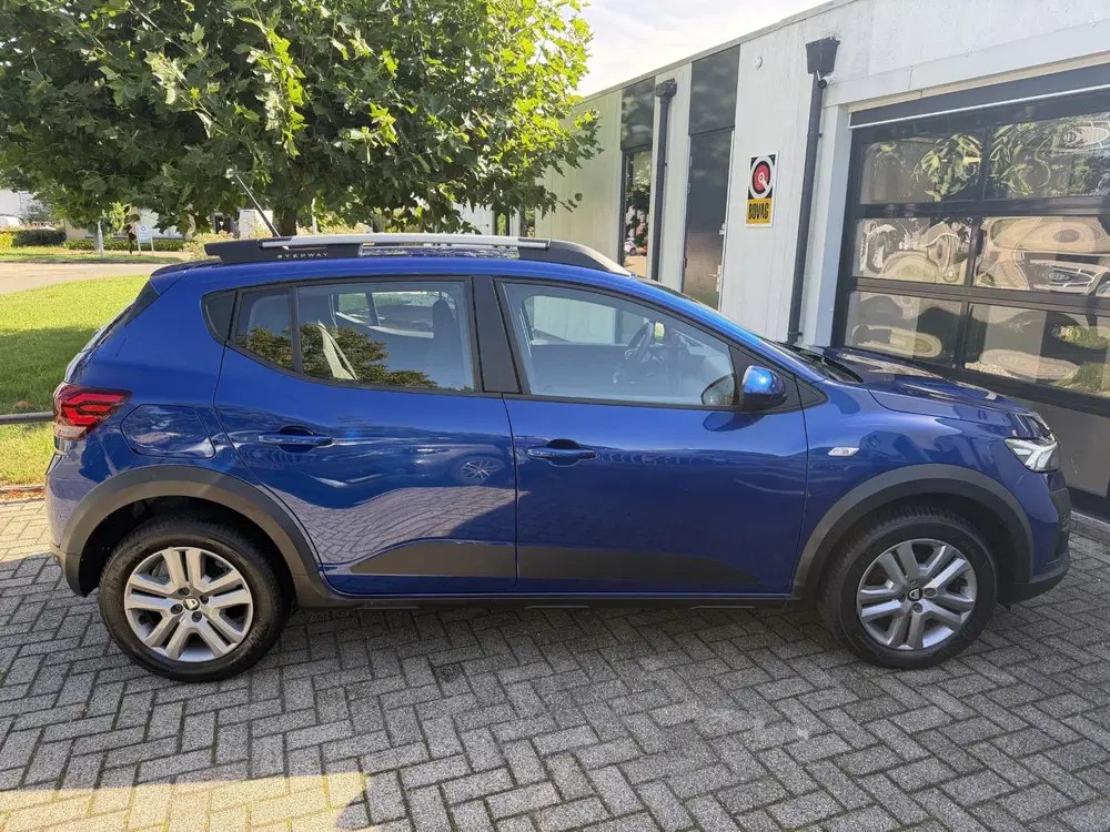Dacia Sandero 1.0 TCe 90 Comfort Automaat uit 2021, foto 9