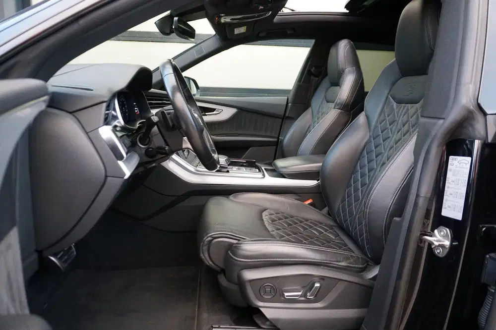 Audi Q8 60 TFSi Competition S uit 2021, foto 7