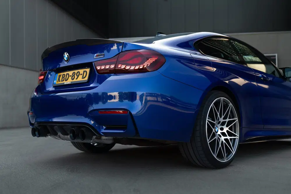 BMW 4-serie M4 Competition M DCT 530PK San Marino blau uit 2019, foto 10