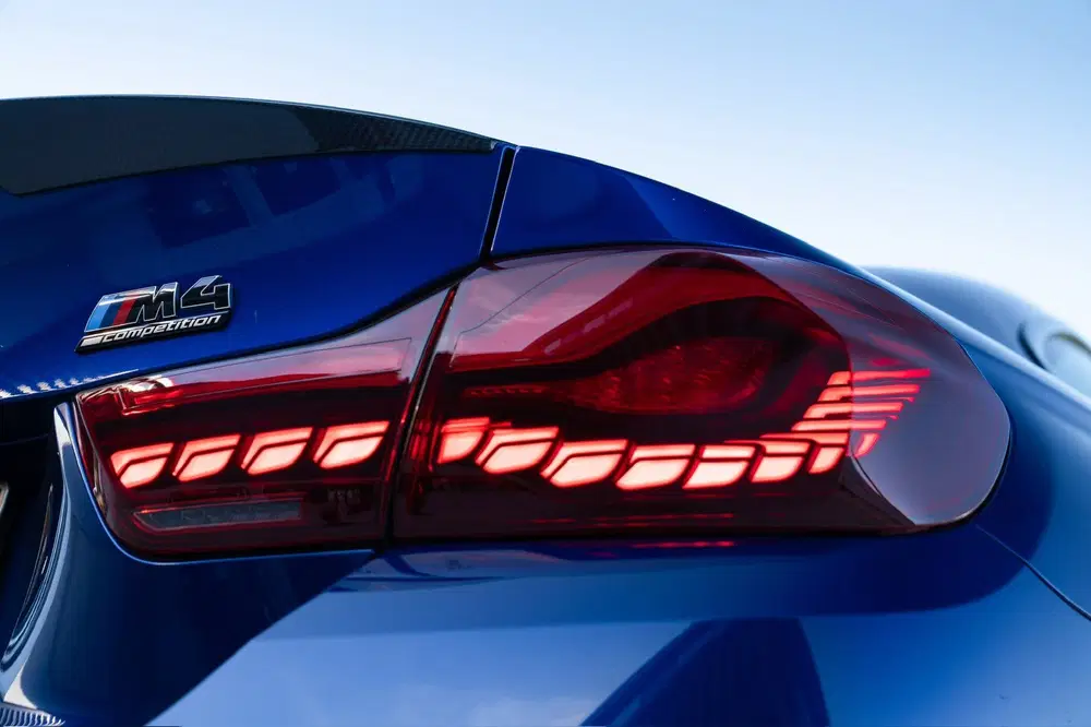 BMW 4-serie M4 Competition M DCT 530PK San Marino blau uit 2019, foto 11