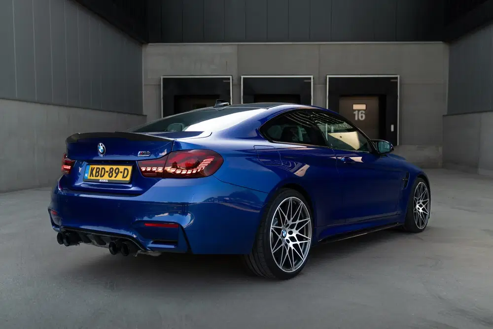 BMW 4-serie M4 Competition M DCT 530PK San Marino blau uit 2019, foto 9