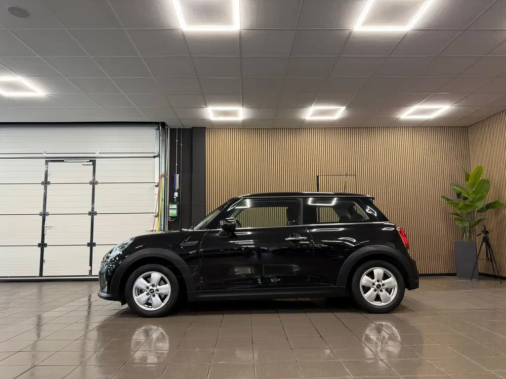 Mini Cooper 1.5 Cooper Essential * Dealer onderhouden uit 2021, foto 2