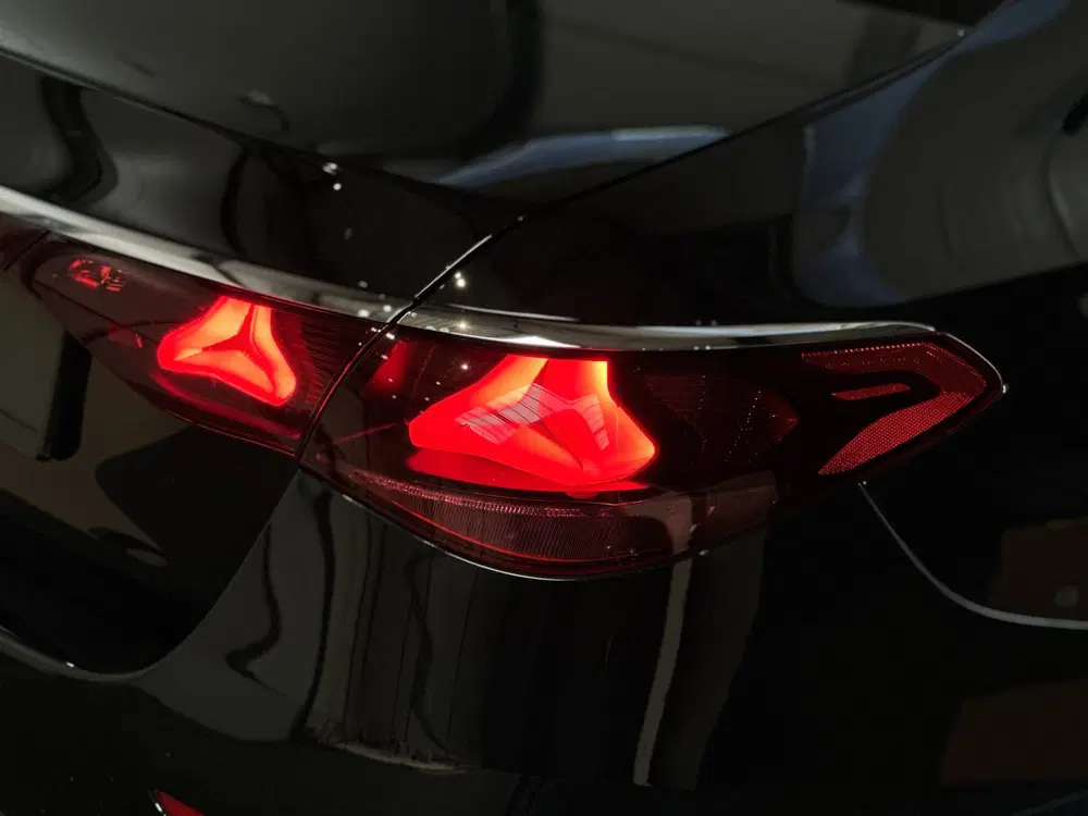 Mercedes-Benz E-Klasse 300 e AMG Line BTW uit 2024, foto 13