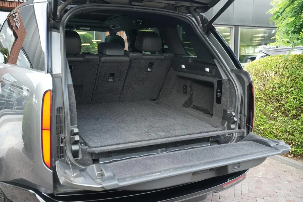 Land Rover Range Rover 3.0 P510e HSE PHEV 510 pk koelbox ele uit 2022, foto 12