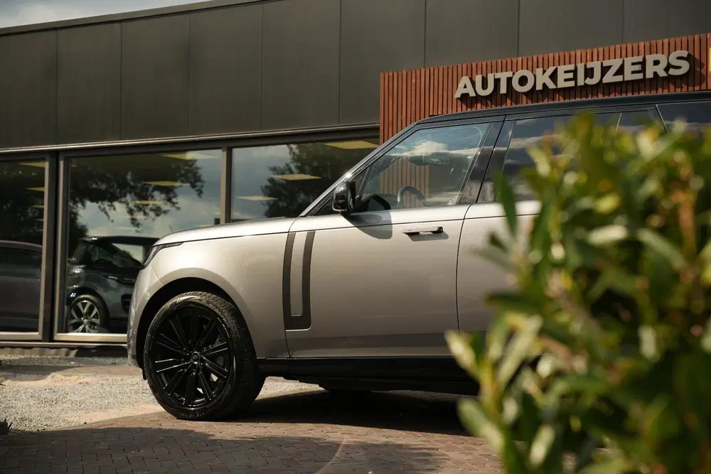 Land Rover Range Rover 3.0 P510e HSE PHEV 510 pk koelbox ele uit 2022, foto 14