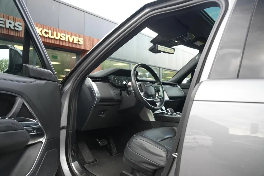 Land Rover Range Rover 3.0 P510e HSE PHEV 510 pk koelbox ele uit 2022, foto 4