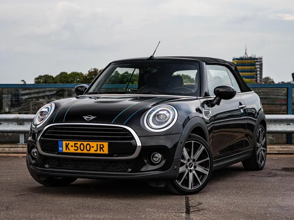 Mini Cabrio 1.5 Cooper Sidewalk Edition uit 2021, foto 4