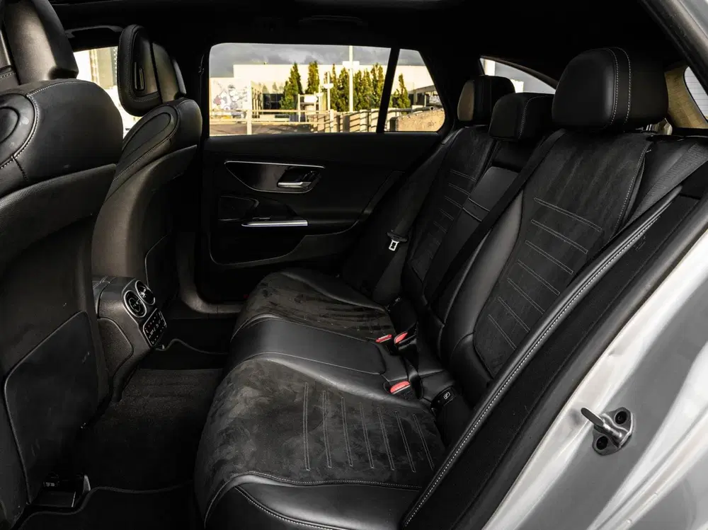 Mercedes-Benz C-Klasse 200 AMG Night Edition uit 2022, foto 14