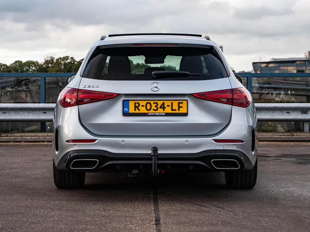 Mercedes-Benz C-Klasse 200 AMG Night Edition uit 2022, foto 5