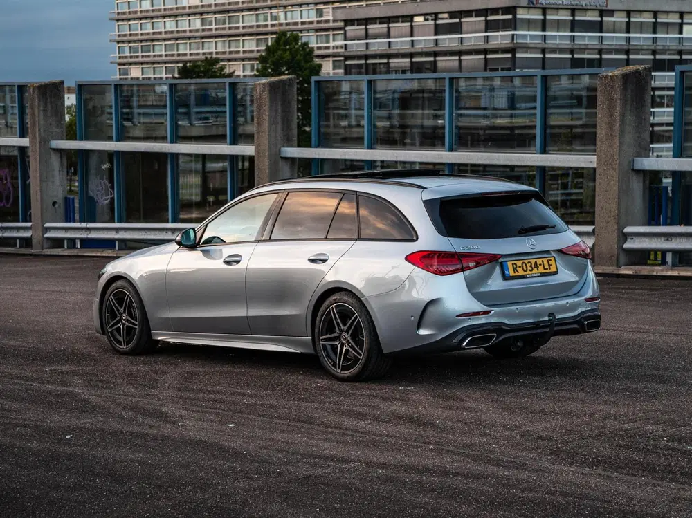 Mercedes-Benz C-Klasse 200 AMG Night Edition uit 2022, foto 9