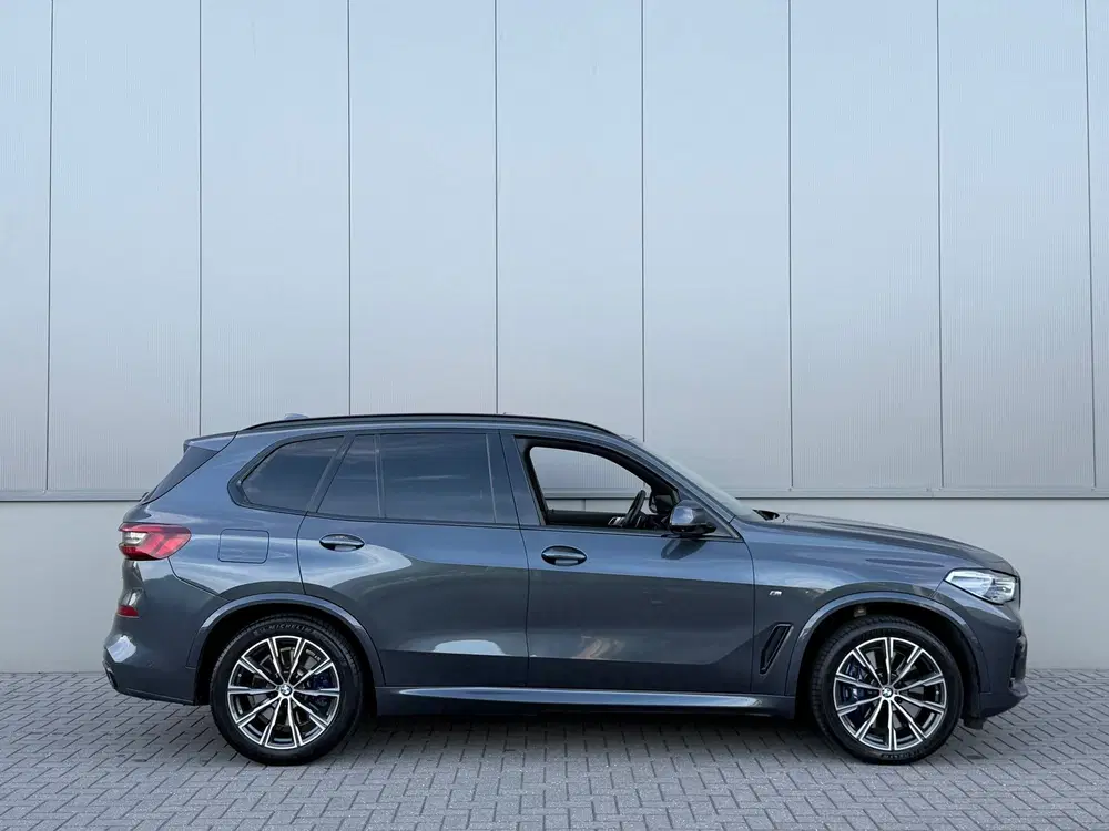 BMW X5 XDrive45e M-Sport uit 2021, foto 10