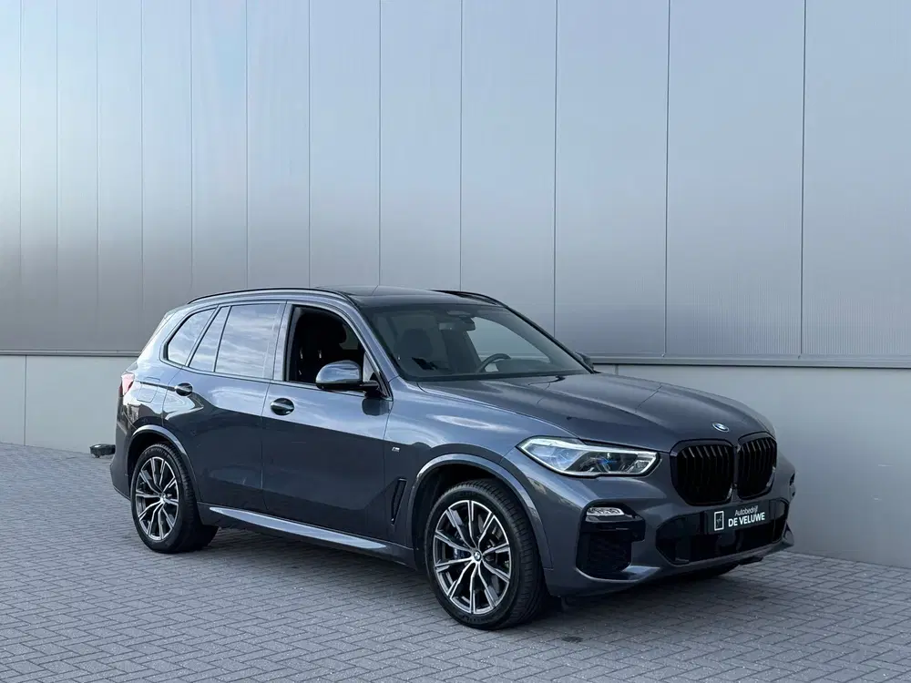 BMW X5 XDrive45e M-Sport uit 2021, foto 11