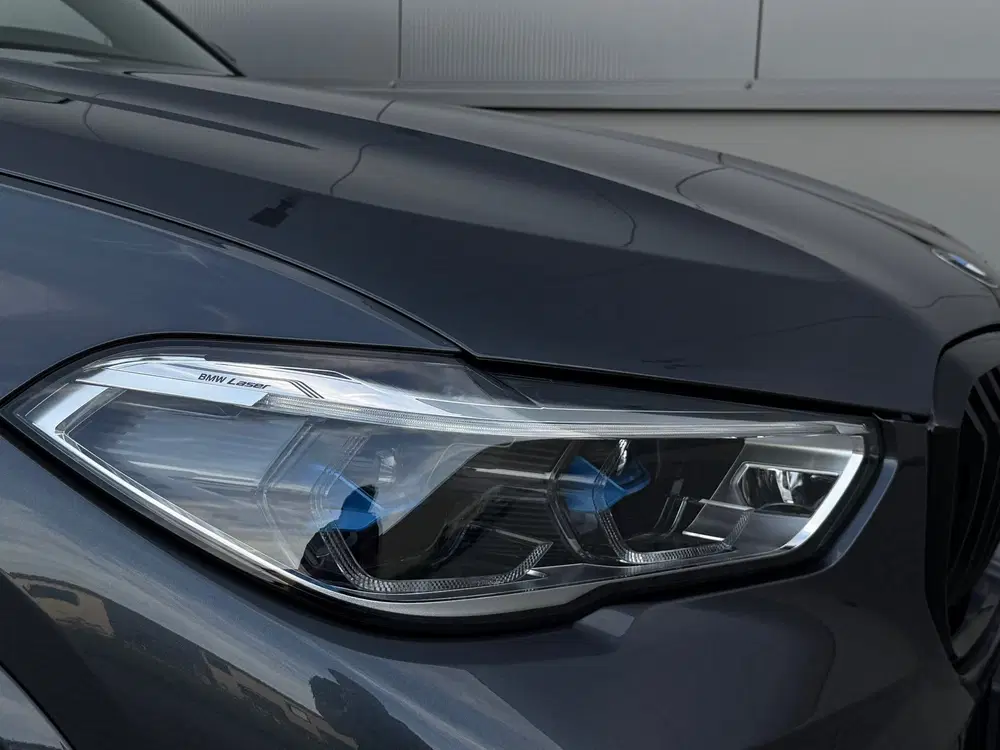 BMW X5 XDrive45e M-Sport uit 2021, foto 12